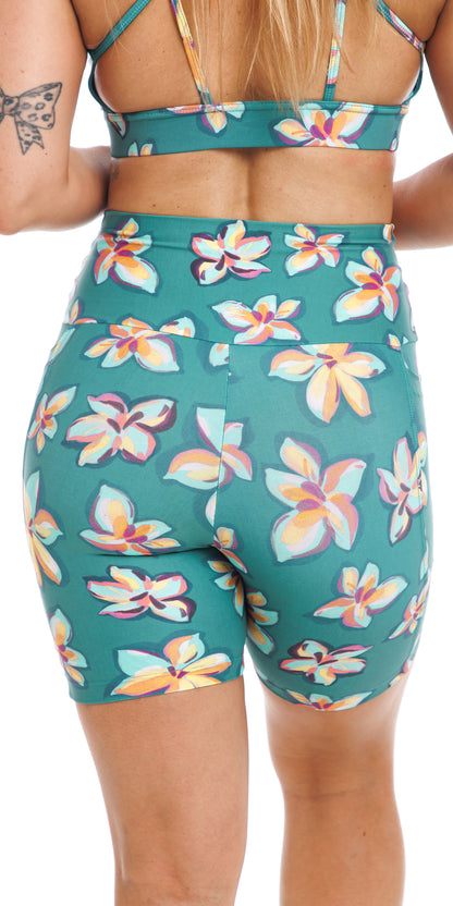 Evergreen Midi Shorts with Pockets